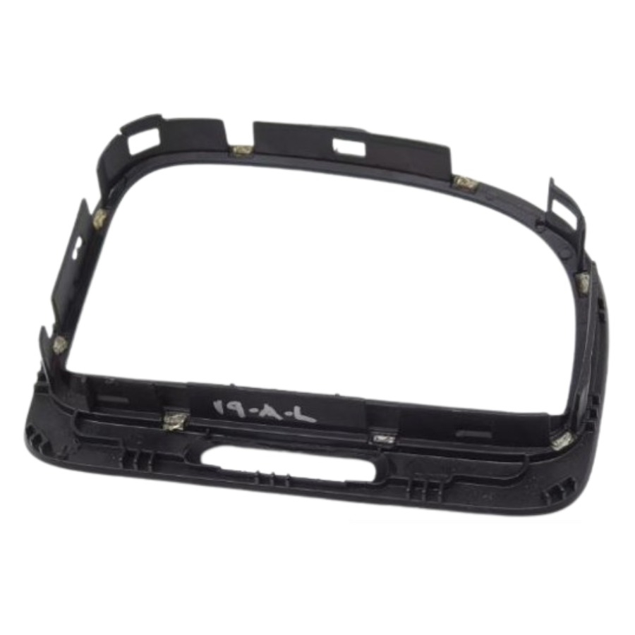 GOLF 6 2008-2012 MODEL ARASI UYUMLU TORPİDO SOL HAVALANDIRMA IZGARA ÇERÇEVESİ