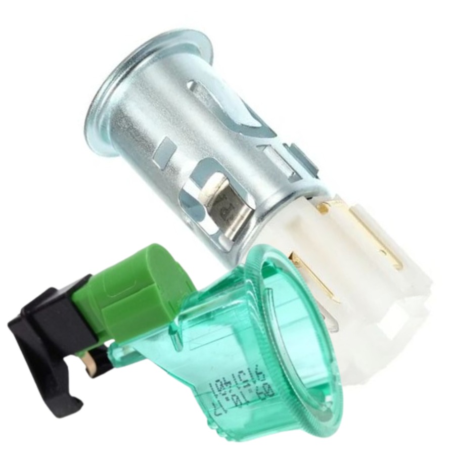 POLO 2006-2009 MODEL ARASI ARAÇLARA UYUMLU ÇAKMAK SOKETİ KOMPLE (YEŞİL IŞIK)