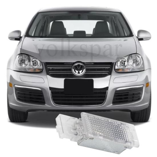JETTA ÖN AYAK BÖLMESİ AYDINLATMA LAMBASI 2006-2011 MODEL ARASI ARAÇLARA UYUMLU 7L0947415