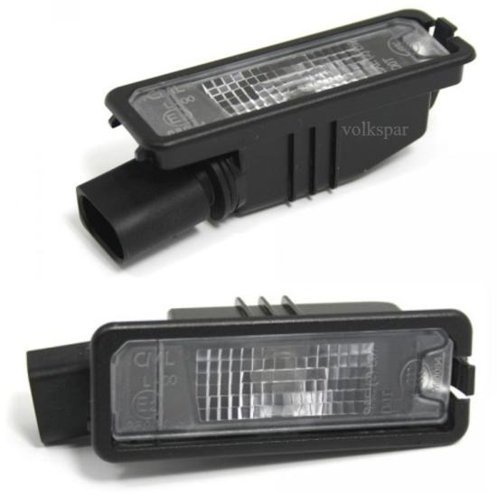 LEON ST PLAKA LAMBASI TAKIM 2013-2016 MODEL ARASI ARAÇLARA UYUMLU 1K8943021