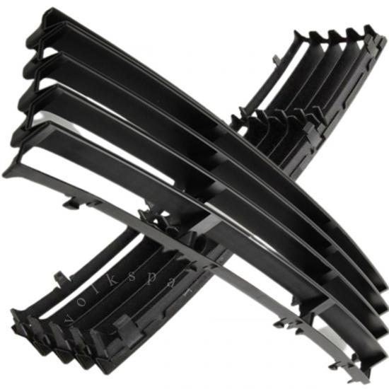 PASSAT B5,5 ÖN TAMPON ORTA IZGARA 2001-2005 MODEL ARASI ARAÇLARA UYUMLU 3B0853677E